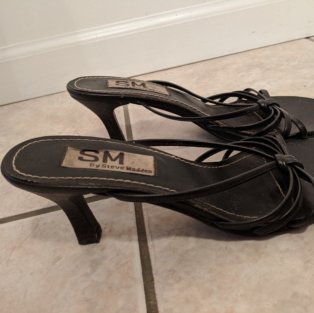 Steve Madden Black Heels - Picture 3 of 3